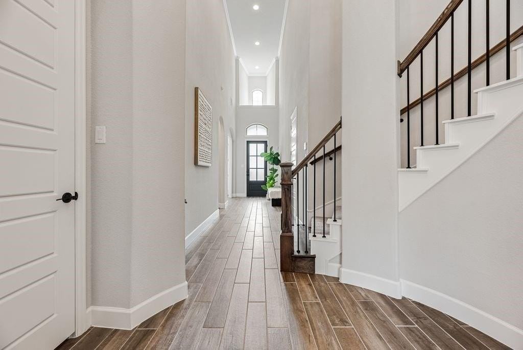 1753 Sir Dustin Ln - Photo 5 of 40