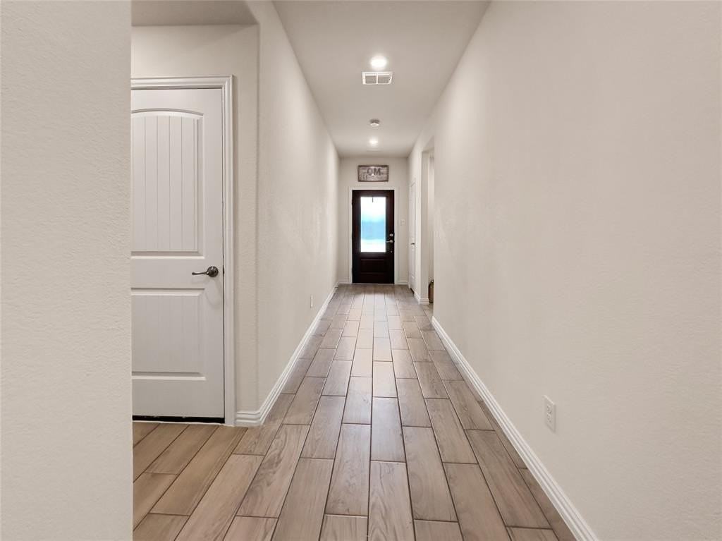 9106 Fieldview Ct - Photo 3 of 22