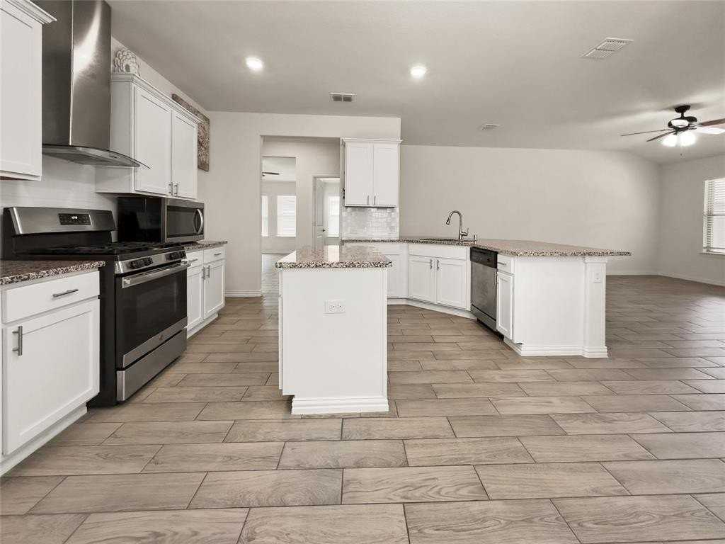 9106 Fieldview Ct - Photo 5 of 22