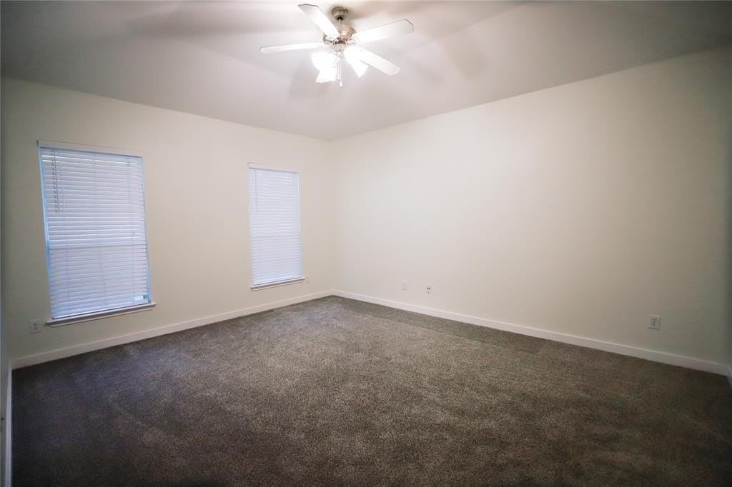 2221 Rodgers Ln - Photo 7 of 23