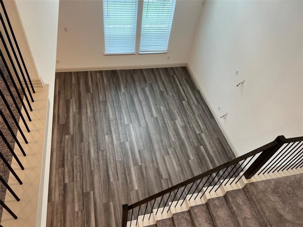 12829 Teton St - Photo 7 of 23