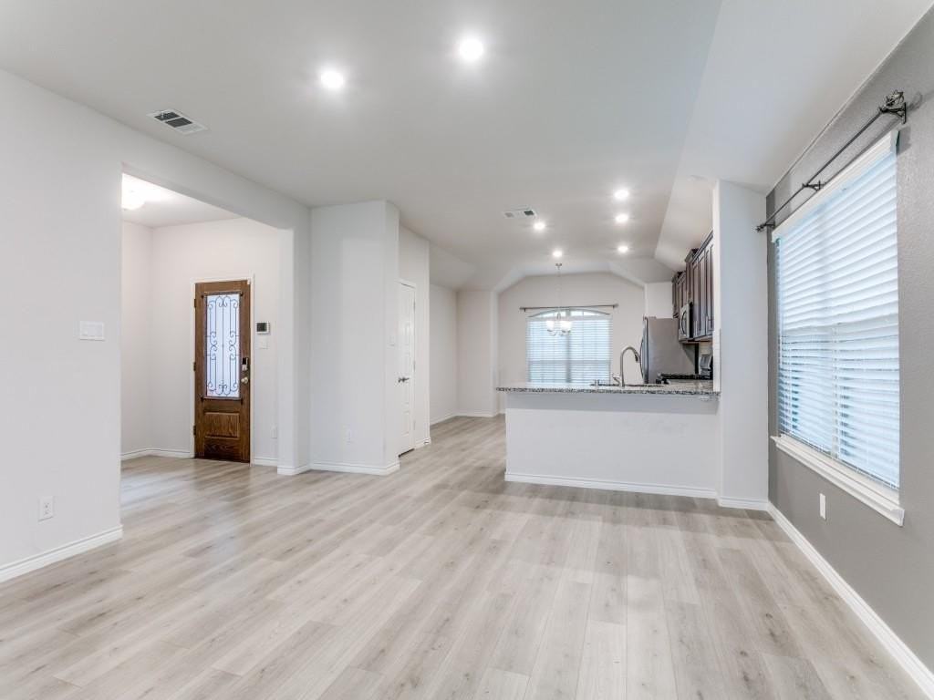 4120 Spur Trail Dr - Photo 4 of 28