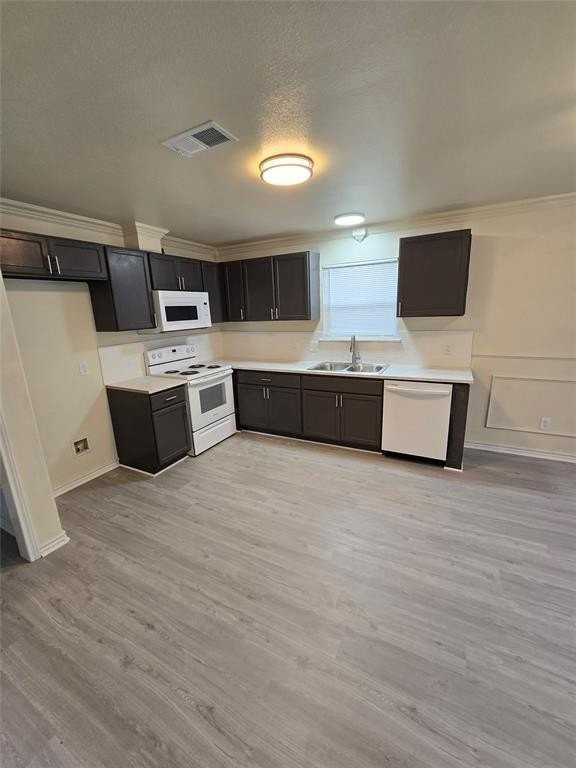 8112 Gibbs Dr - Photo 5 of 18