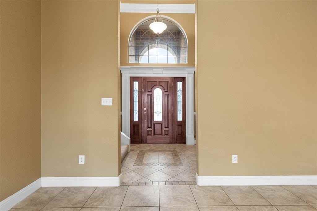 389 Scenic View Dr - Photo 4 of 40