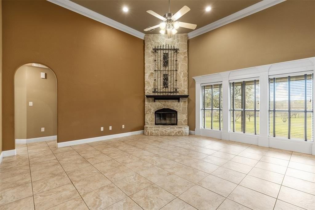 389 Scenic View Dr - Photo 5 of 40