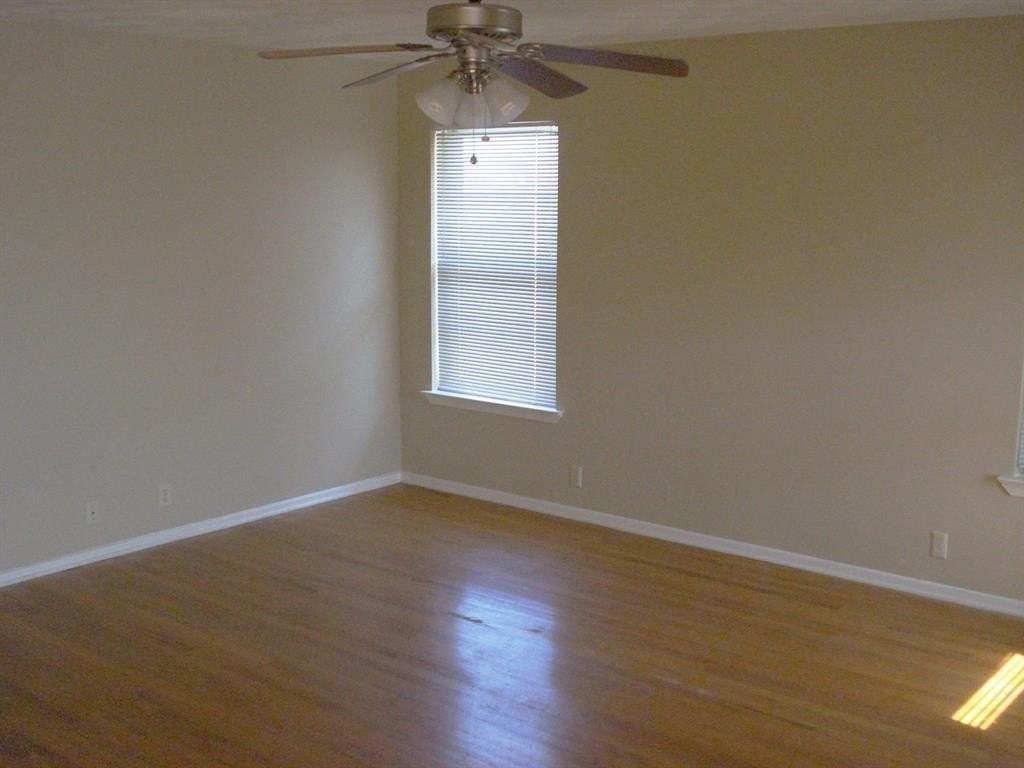 1704 Cordell St - Photo 5 of 9
