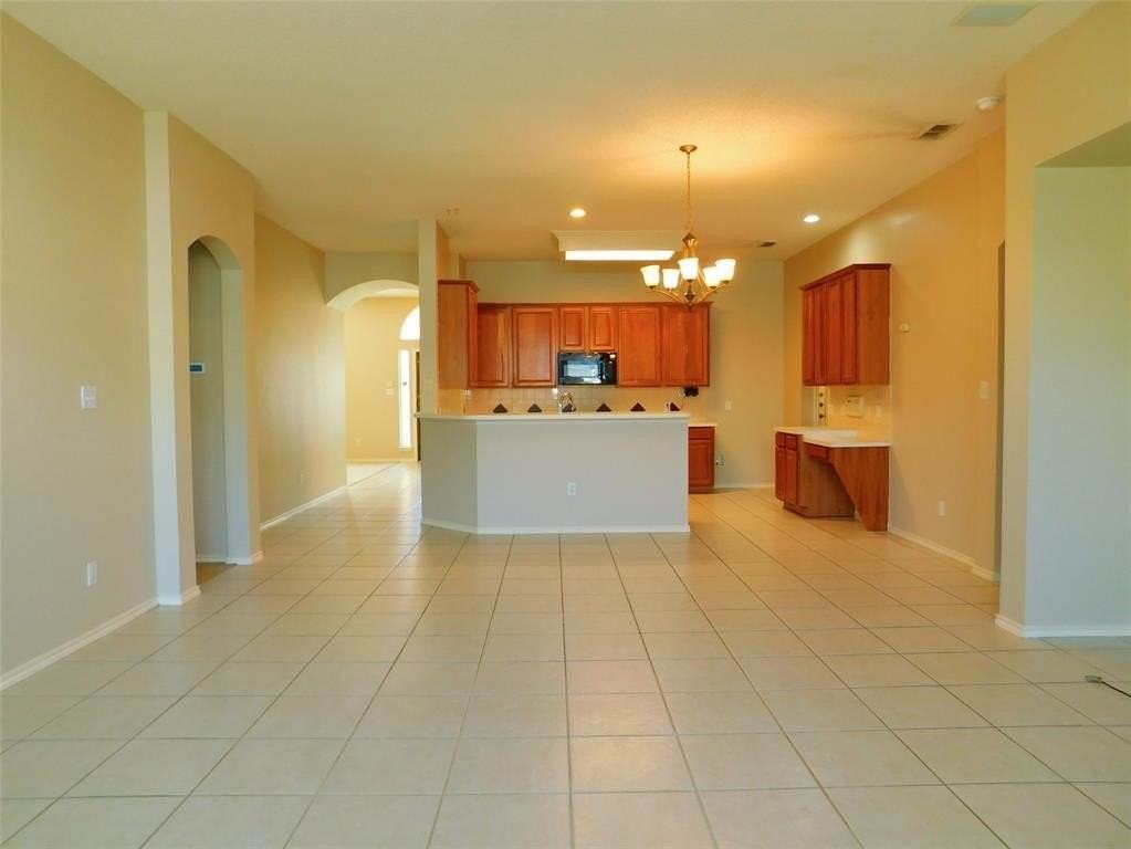 8313 Montecito Dr - Photo 7 of 27