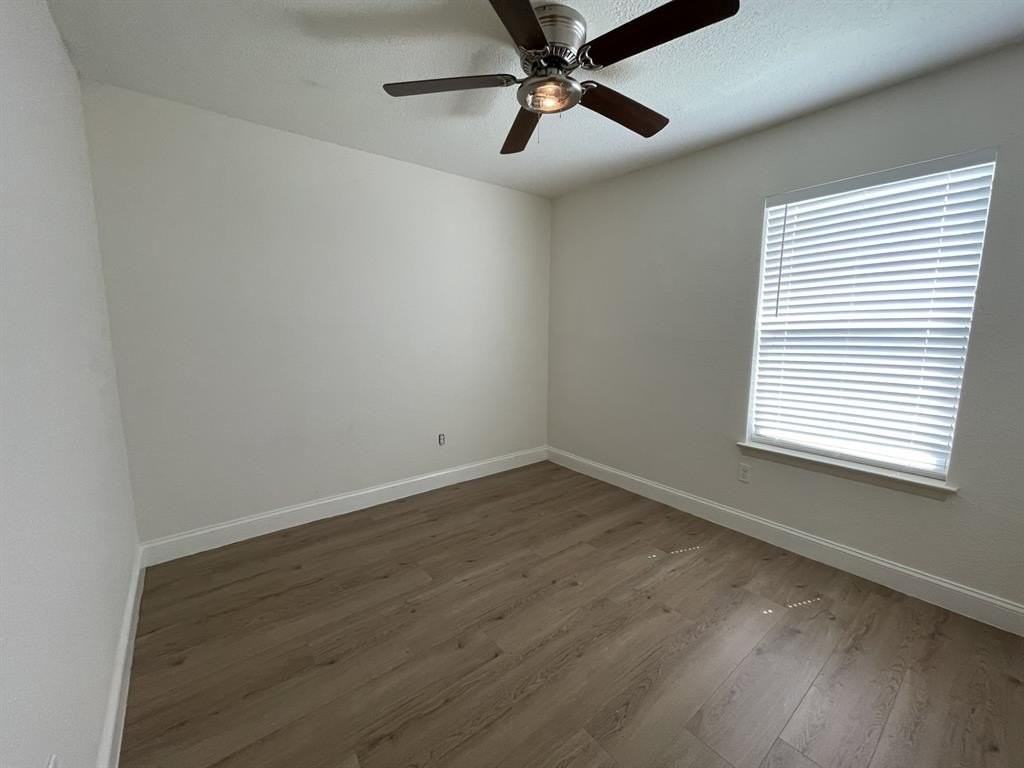 204 Hosack St - Photo 6 of 8