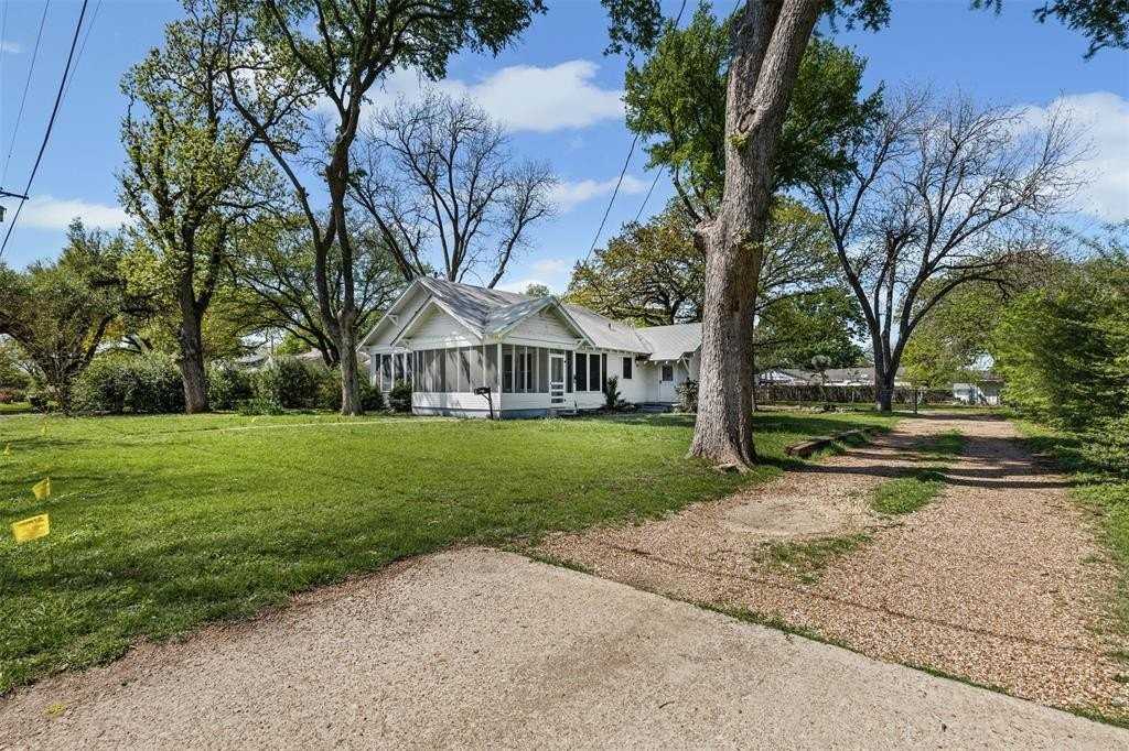 1111 Park Dr