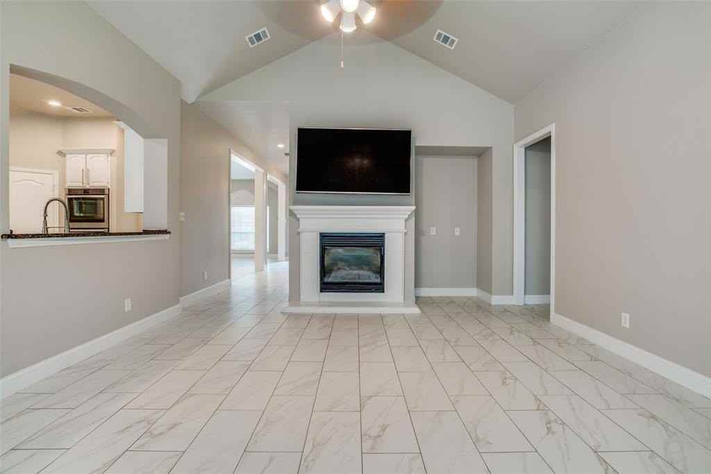 7006 Woodsprings Dr - Photo 4 of 13