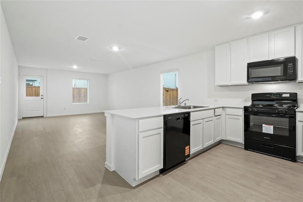 12164 Steeplechase Dr - Photo 4 of 18
