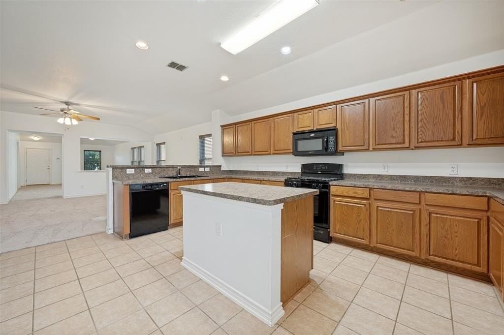 2683 Lake Ridge Dr - Photo 4 of 12