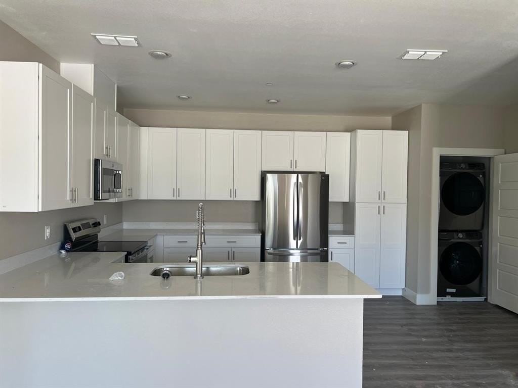 405 Richlands Way - Photo 4 of 20