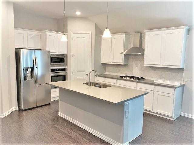 2617 Dancing Flame Dr - Photo 3 of 12
