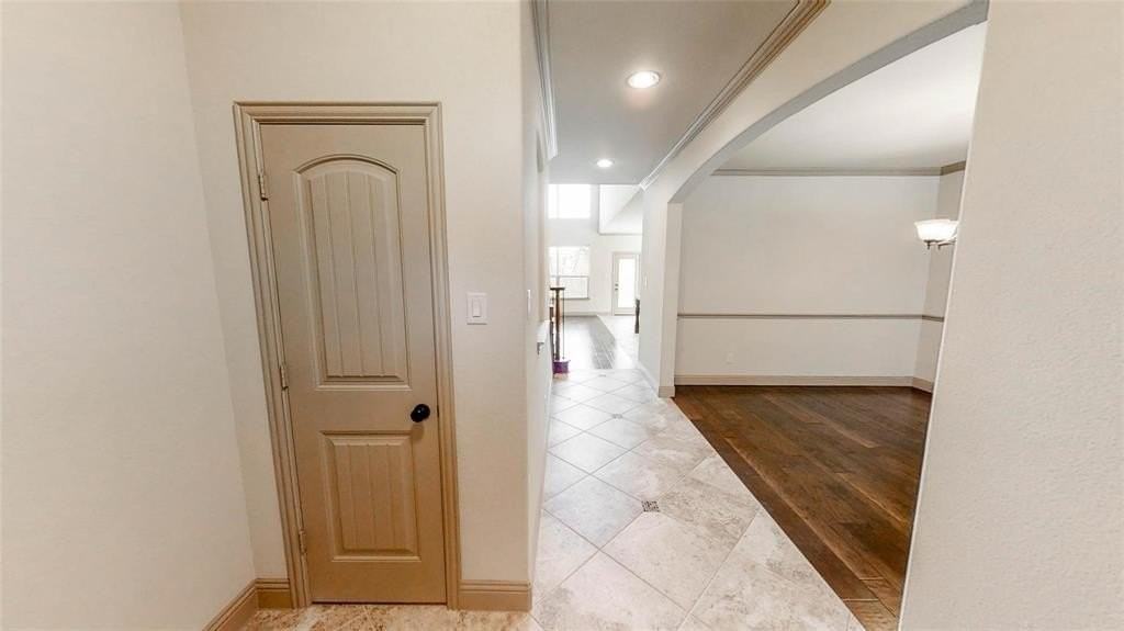 941 Lake Meadow Ln - Photo 4 of 27