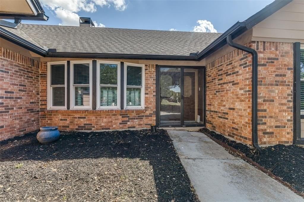 8725 Hidden Hill Dr - Photo 2 of 25