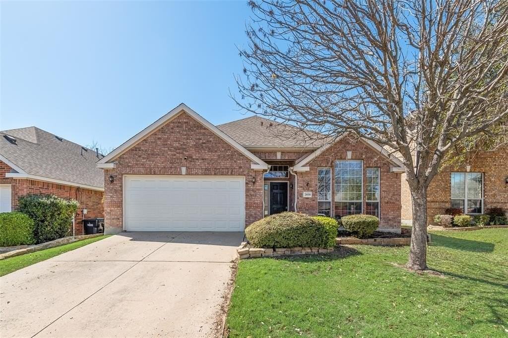 2600 Spring Dr - Photo 2 of 26