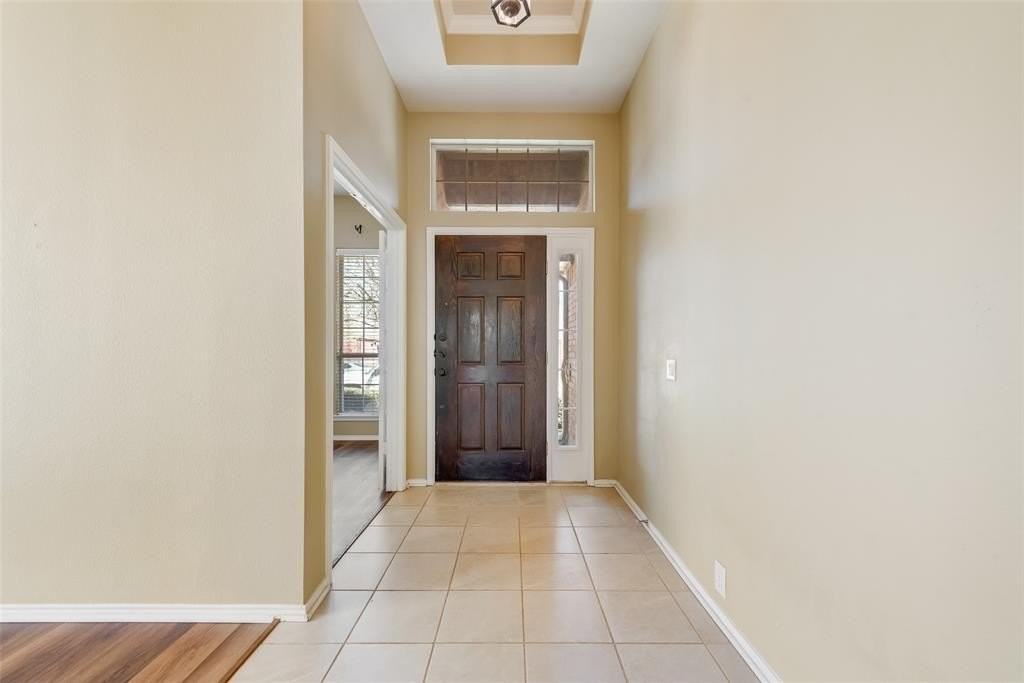2600 Spring Dr - Photo 3 of 26