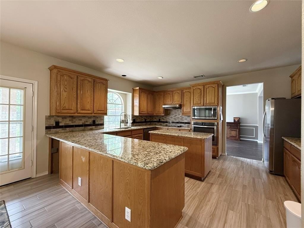 5229 Saint Croix Ln - Photo 3 of 39