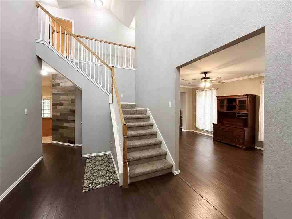 5229 Saint Croix Ln - Photo 7 of 39