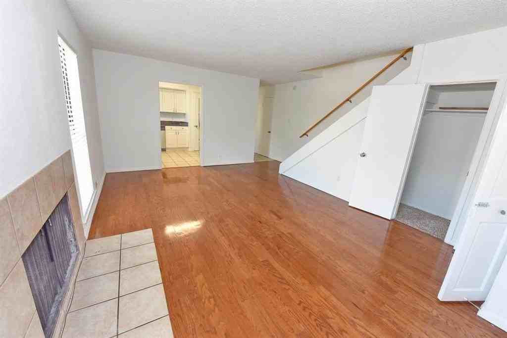 4033 Gilbert Ave #210 - Photo 7 of 37