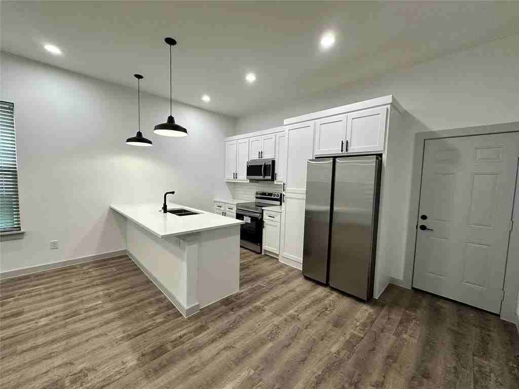2107 Church St #A - Photo 4 of 12
