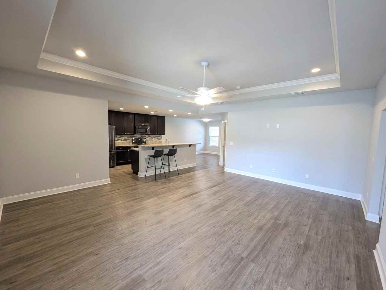 1827 Sundown Dr - Photo 2 of 27