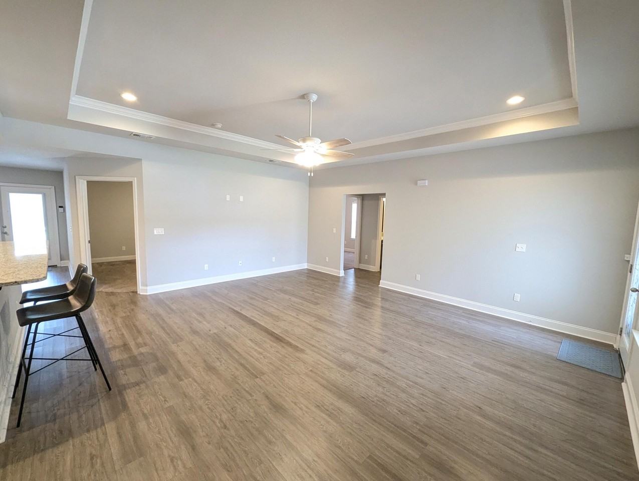 1827 Sundown Dr - Photo 3 of 27