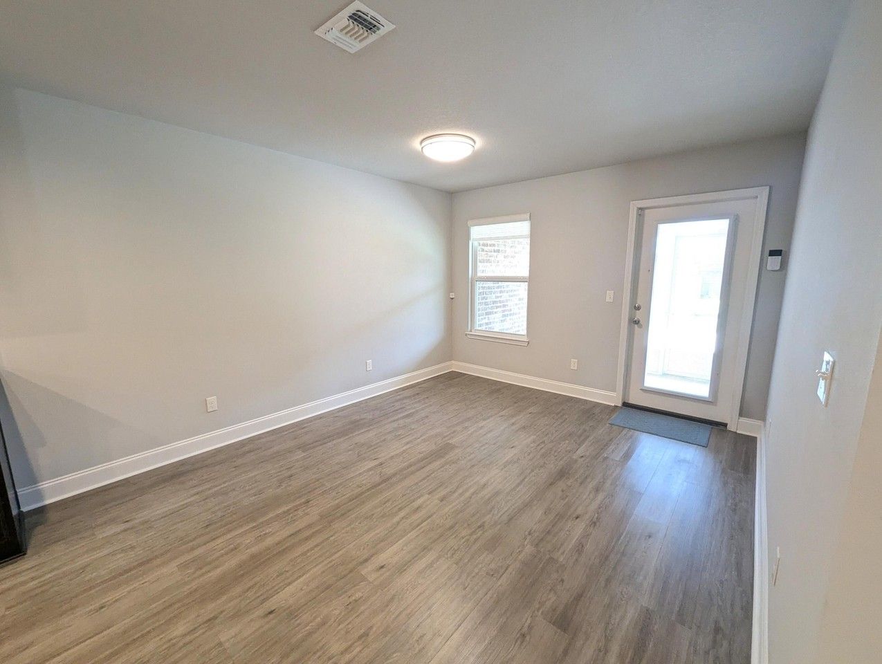 1827 Sundown Dr - Photo 4 of 27