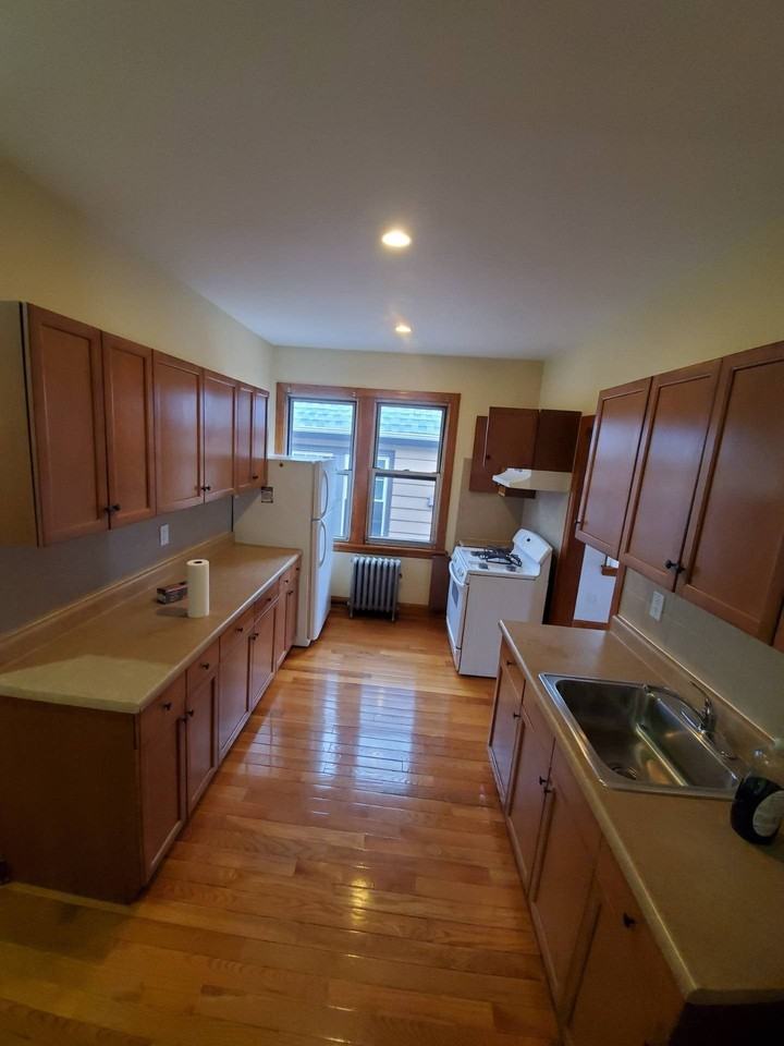3948 65th St - Photo 4 of 12