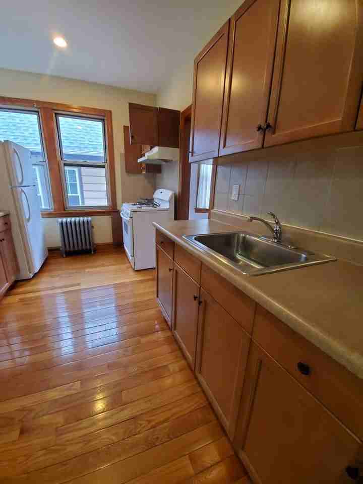 3948 65th St - Photo 5 of 12