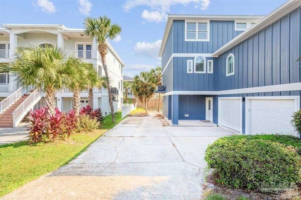 1 La Caribe Dr - Photo 3 of 40