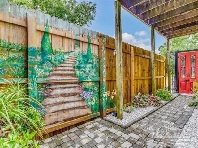 510 W Gregory St - Photo 4 of 11