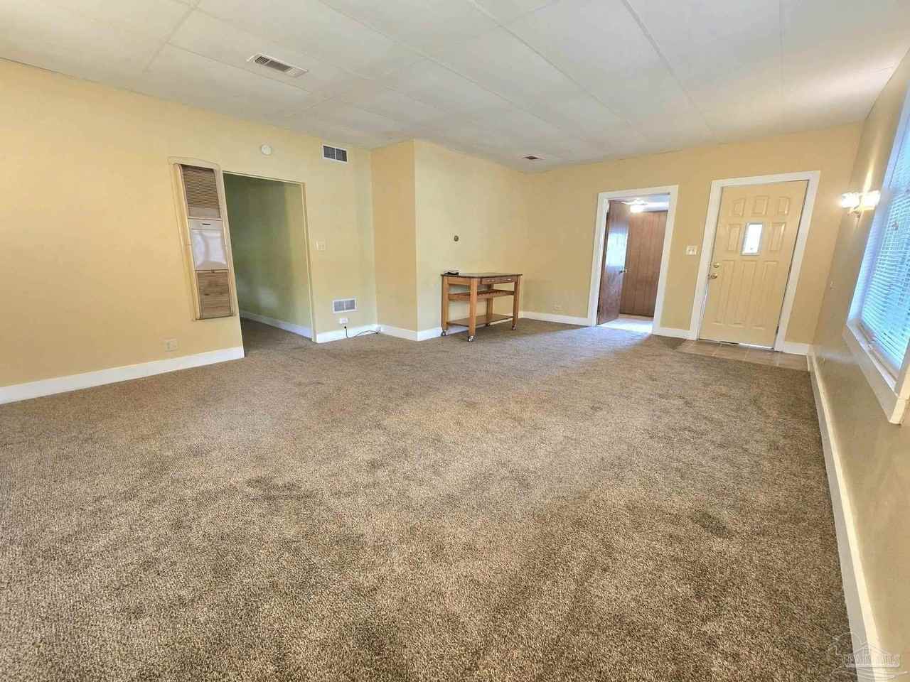 511 E La Rua St - Photo 5 of 19