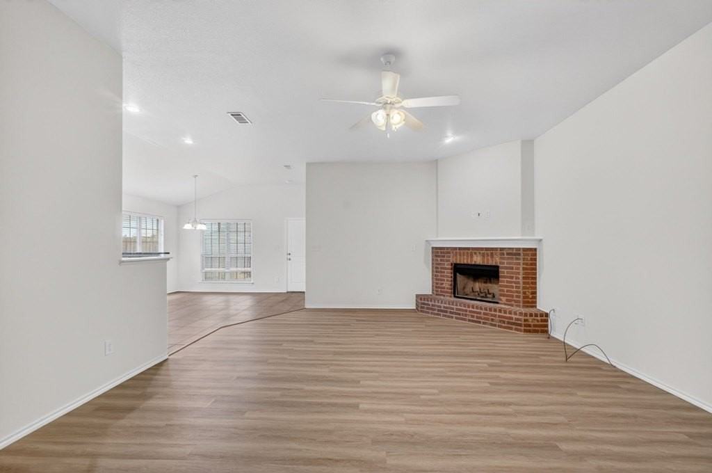 509 Wagner Dr - Photo 4 of 44