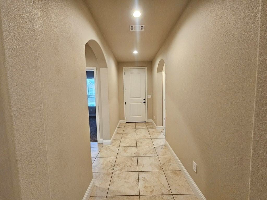 14 Devon Ct - Photo 2 of 24