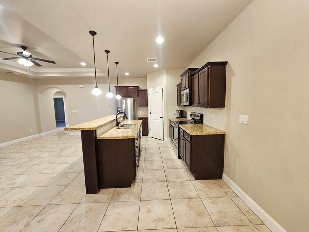 14 Devon Ct - Photo 5 of 24