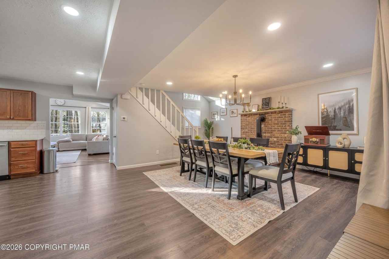 113 Meckesville Rd - Photo 6 of 48