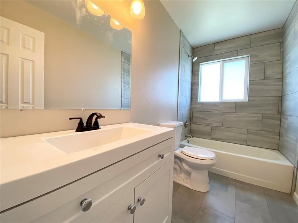 1304 Soaring Eagle Dr - Photo 5 of 7