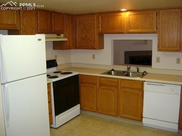 5510 Bonita Village Rd - Photo 3 of 12