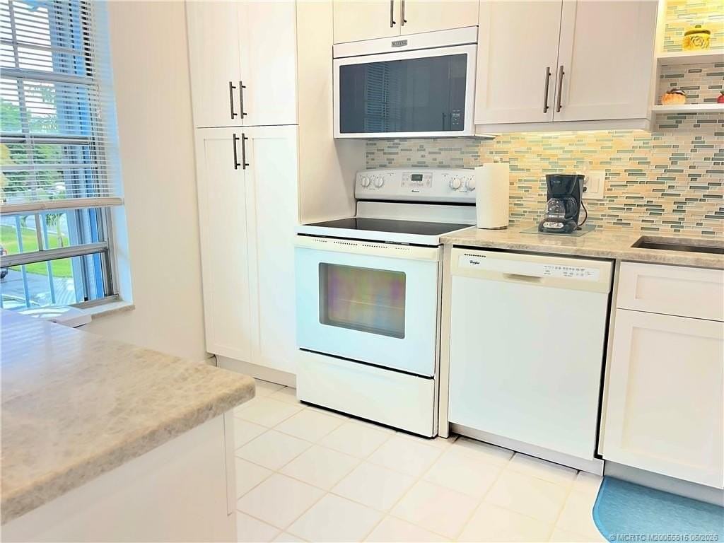 1858 Sw Palm City Rd #203 - Photo 6 of 21