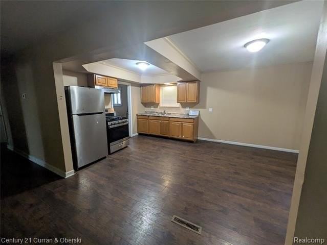 3715 Poplar Ave - Photo 3 of 10