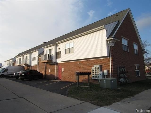 1125 Eureka Rd #203 - Photo 3 of 17