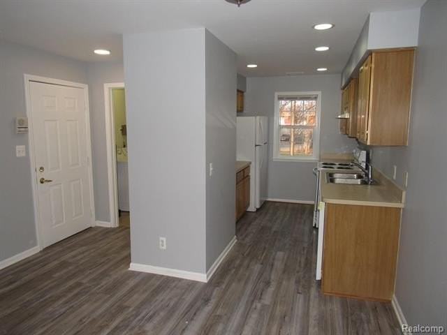 1125 Eureka Rd #203 - Photo 4 of 17