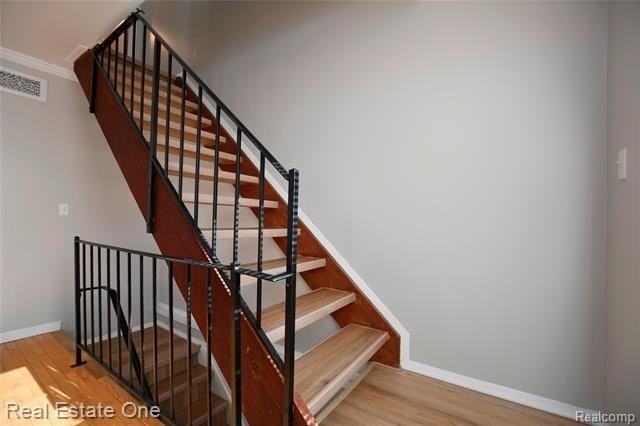 1527 Mariner Dr - Photo 5 of 19