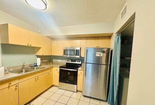 402 Villa Cir #402 - Photo 6 of 50