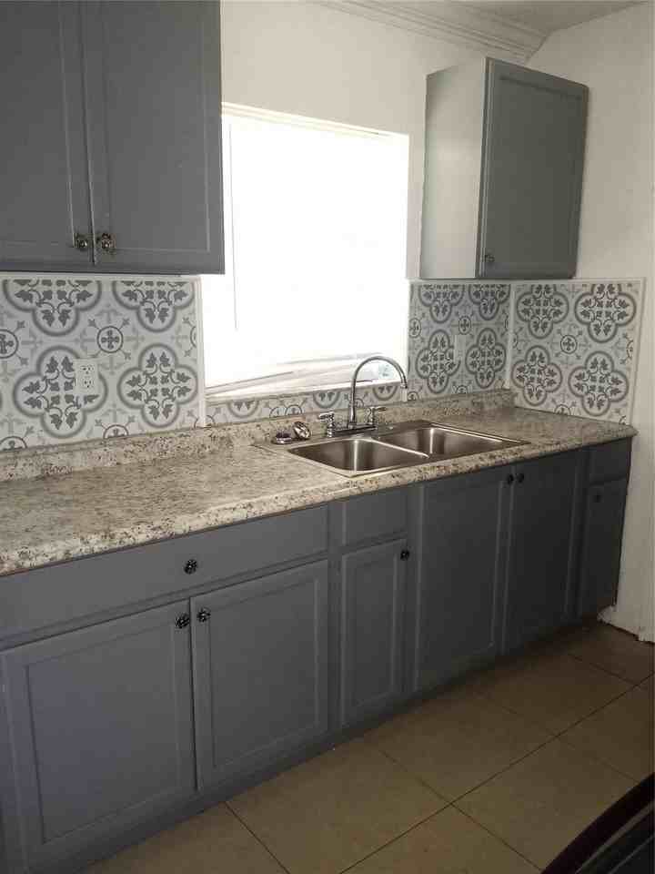 2900 Nw 8th St - Photo 4 of 15