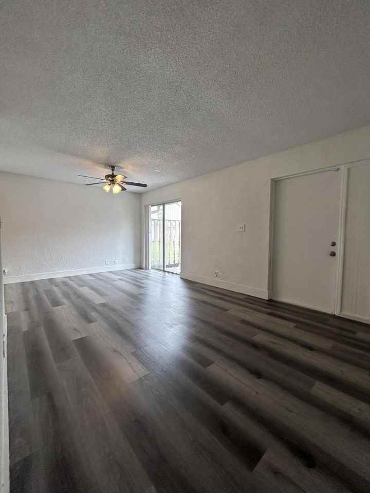 2229 Nw 59th Ave #70C - Photo 6 of 15