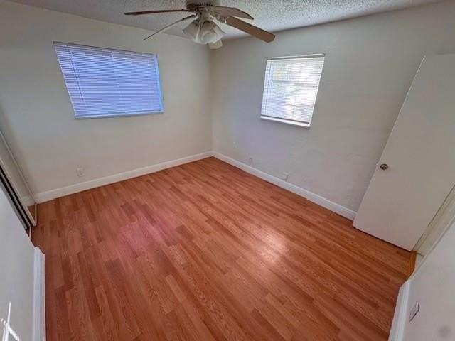 1451 Sw 46th Ave - Photo 5 of 17