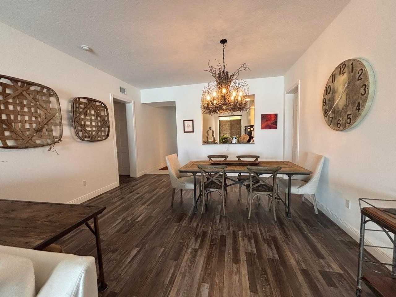 12 Harbour Isle Dr W #306 - Photo 7 of 22